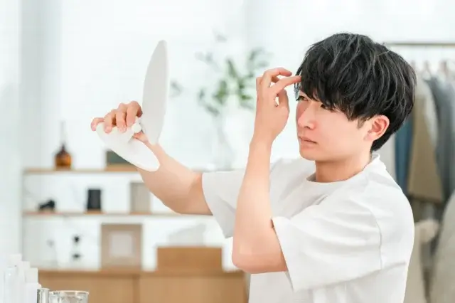 フィナステリド・デュタステリドはホルモンを下げる薬?